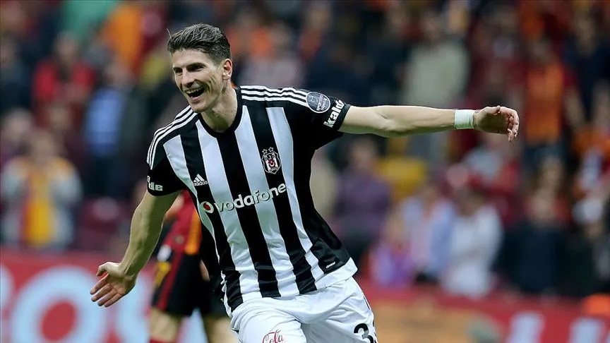 Türkiye'de Parlayıp Ayrılan Futbolcular