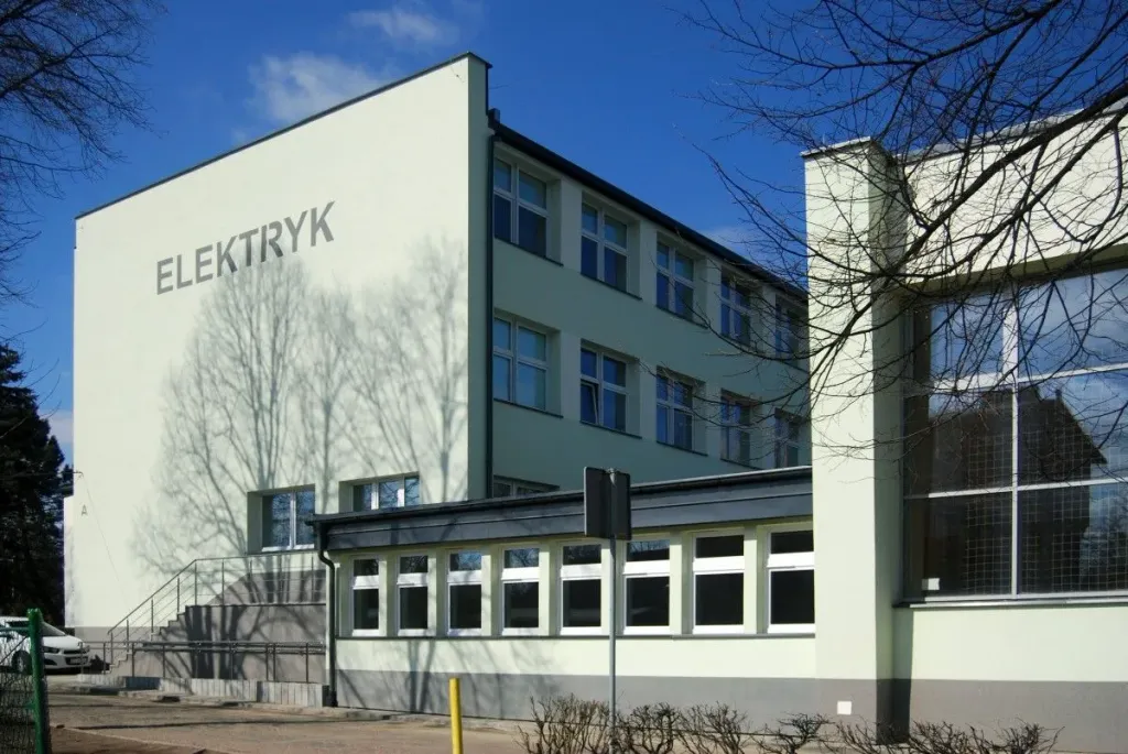 najbardziej wkurwiajacy ryj w elektryku
