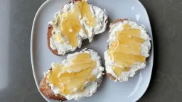 Ballı Kaymaklı Ekmek