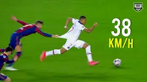 Takım son dakika atağa çıkıyor , topu kime atarsın