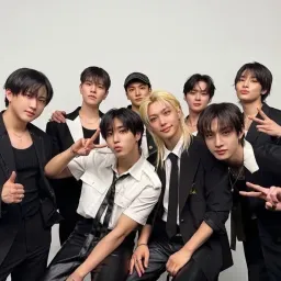 Stray Kids