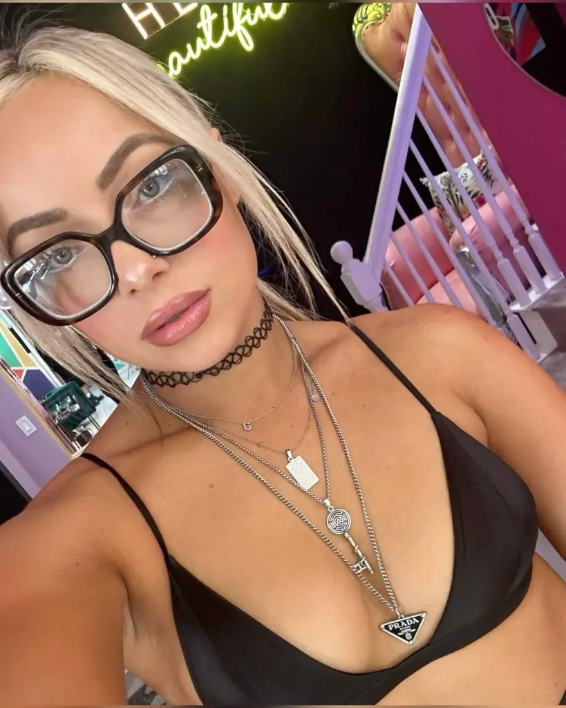 Who is the hottest women’s in WWE