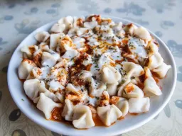 Mantı - Sarımsaklı Yoğurtlu Tereyağlı Sos