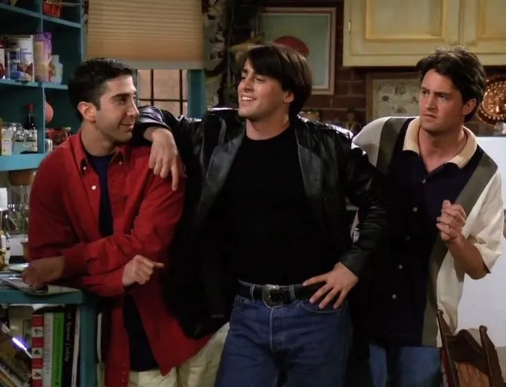 Friends dizisinde yer alan tüm erkek oyunculardan hangisi daha yakışıklı ?