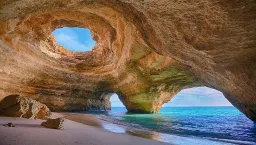 Praia da Marinha – Portekiz