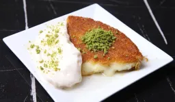 Bol Peynirli Hatay Künefe