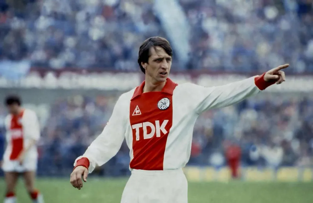 Hollanda ve Portekiz Takımları All Time XI's