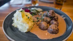 Köttbullar - İsveç