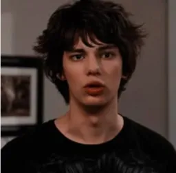 Rodrick😘 (gren in abisi) 