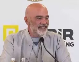 Cihan Kamer'in gülerek yaptığı transfer sezonunu kapattık açıklaması