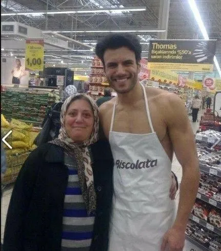 Yakışıklı Adamlar