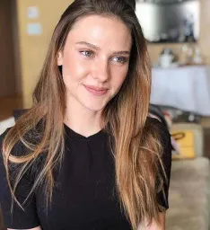 Alina Boz