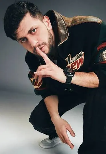 en yakışıklı Türkçe Rapçi