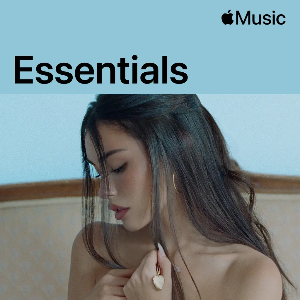 Madison Beer Essentials