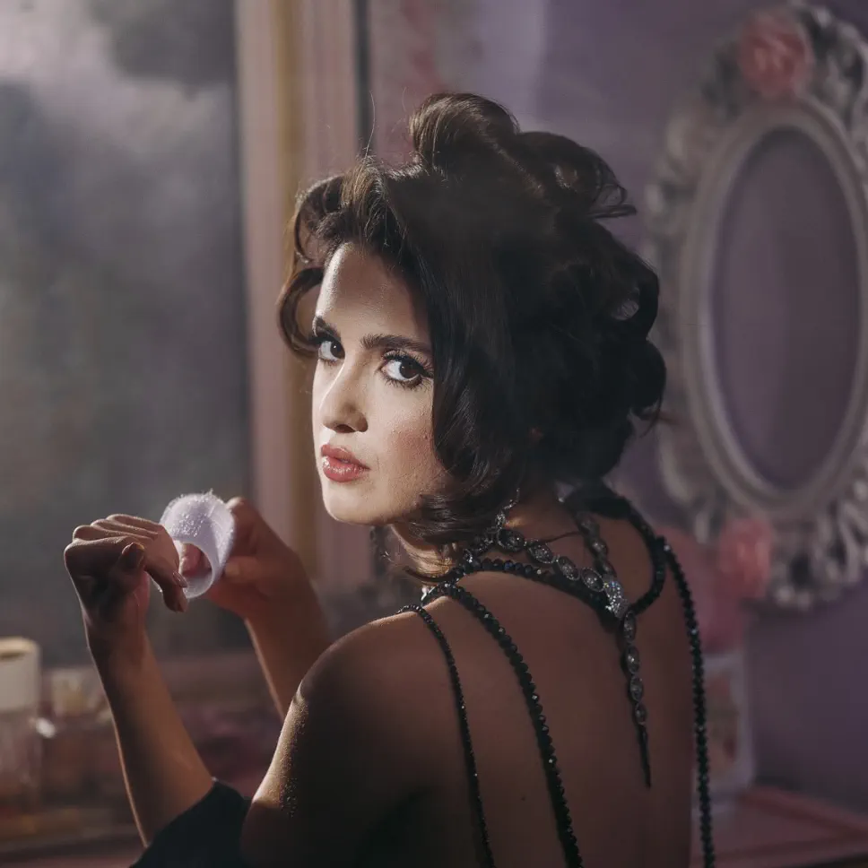 Laura Marano
