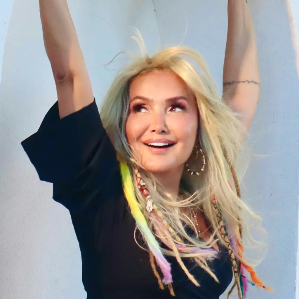 Yonca Evcimik