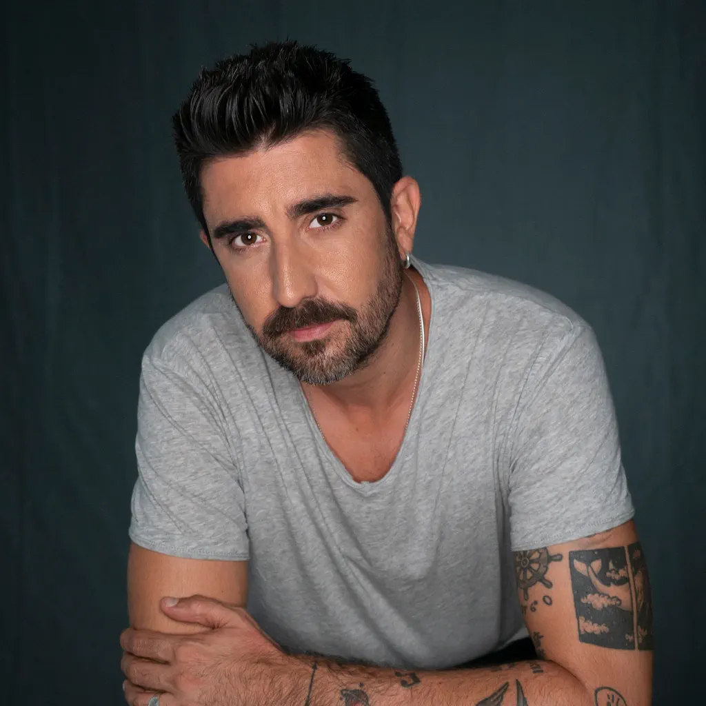 Alex Ubago