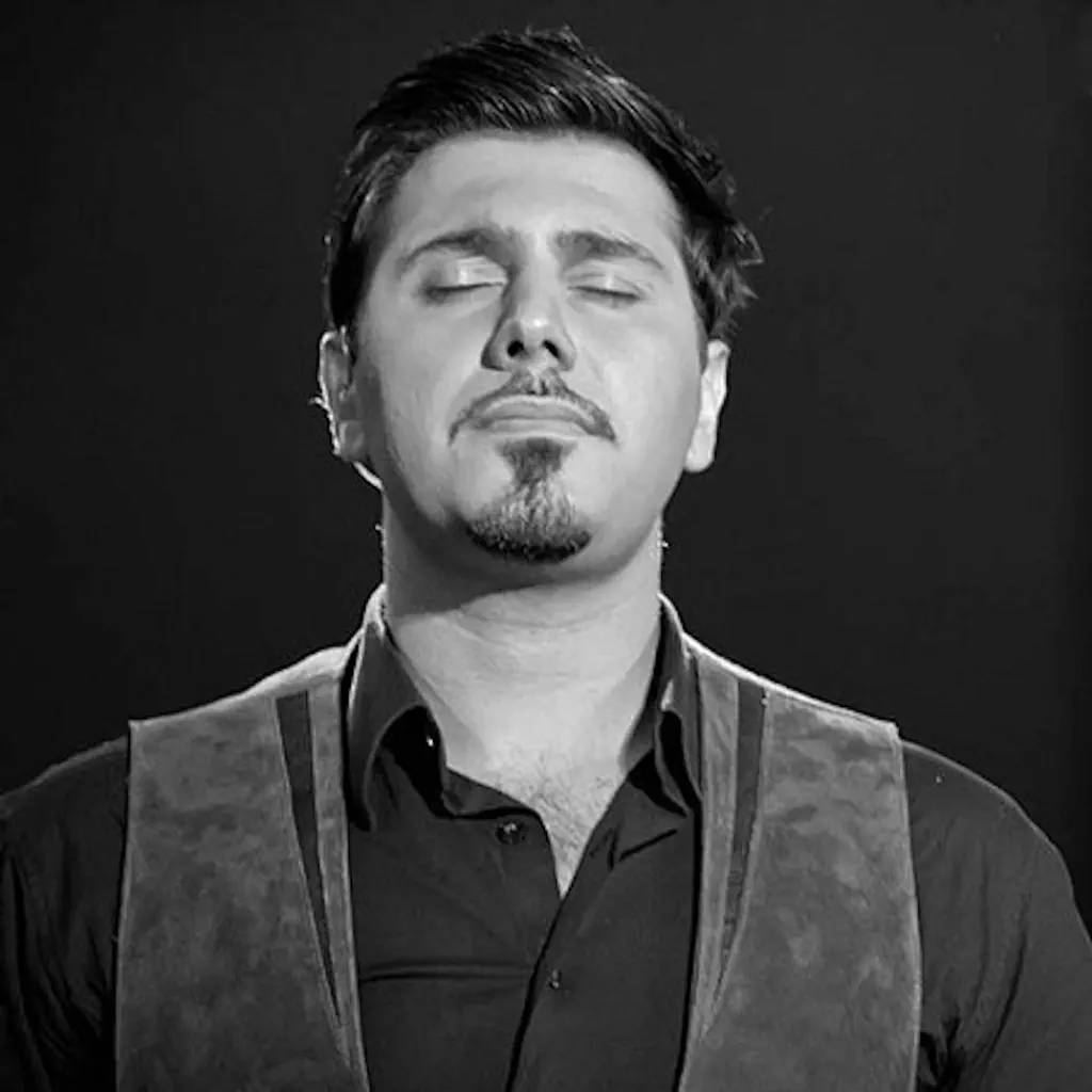 Ehsan Khajeh Amiri