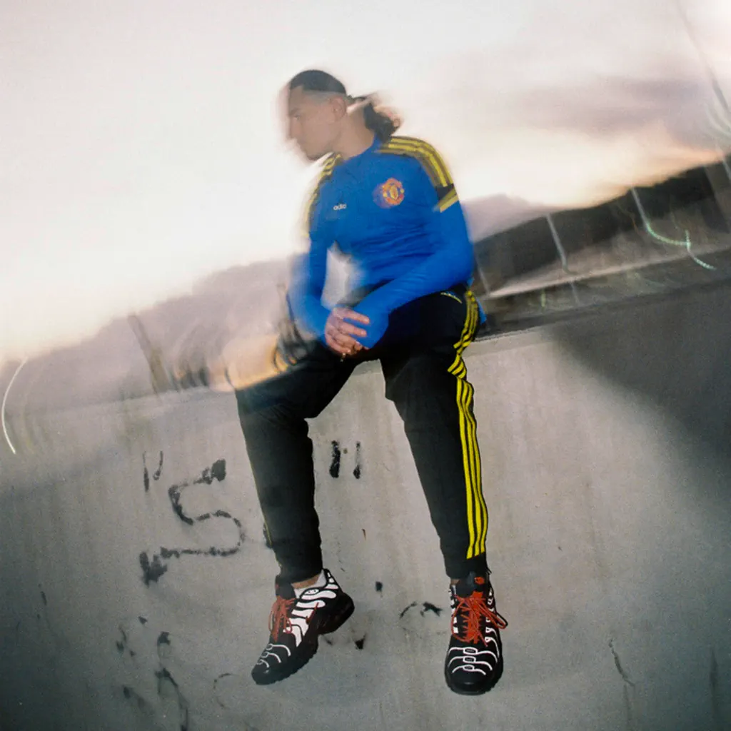 2001