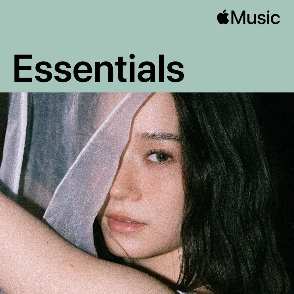Violette Wautier Essentials