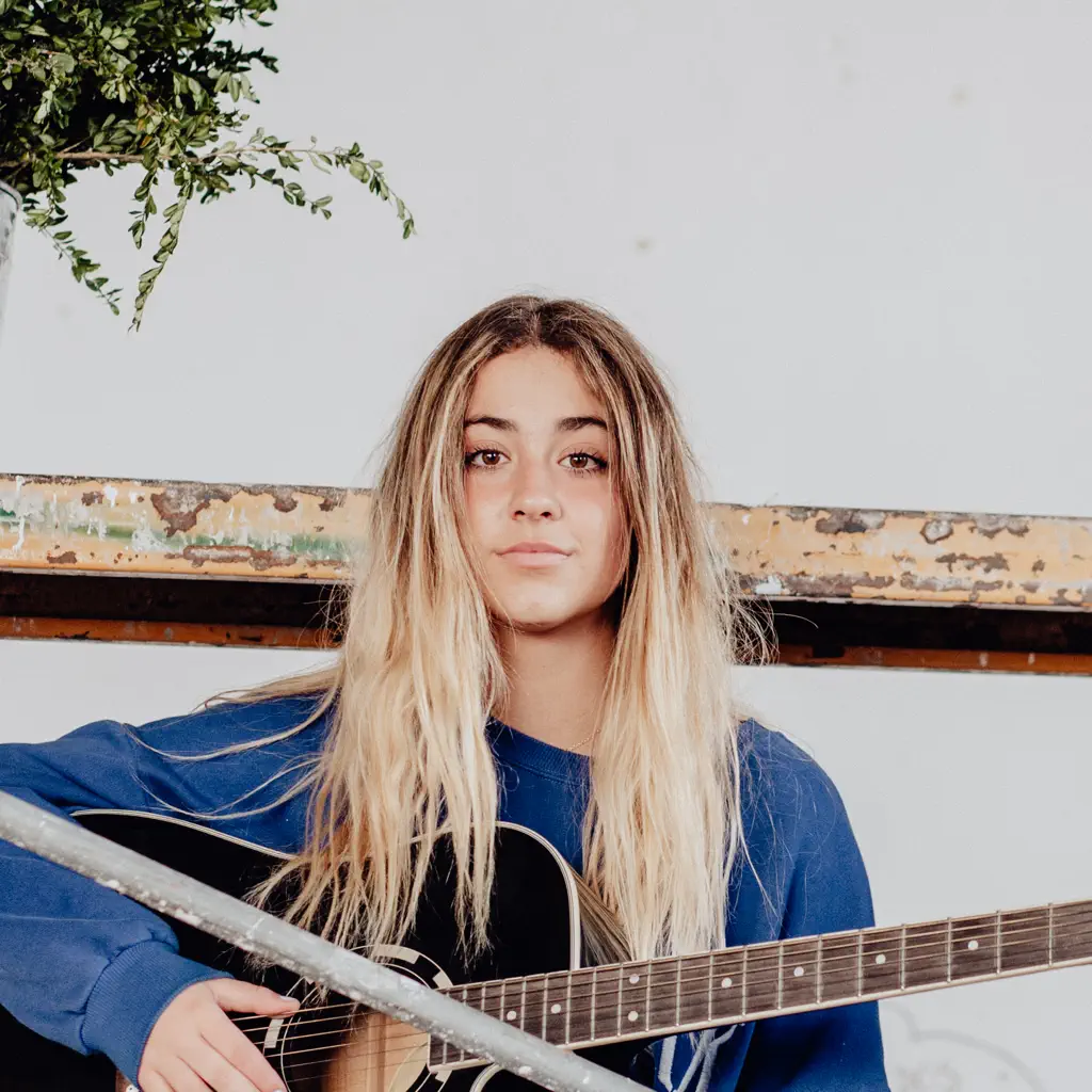 Lu Decker