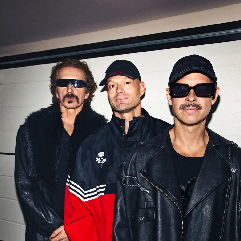 WhoMadeWho