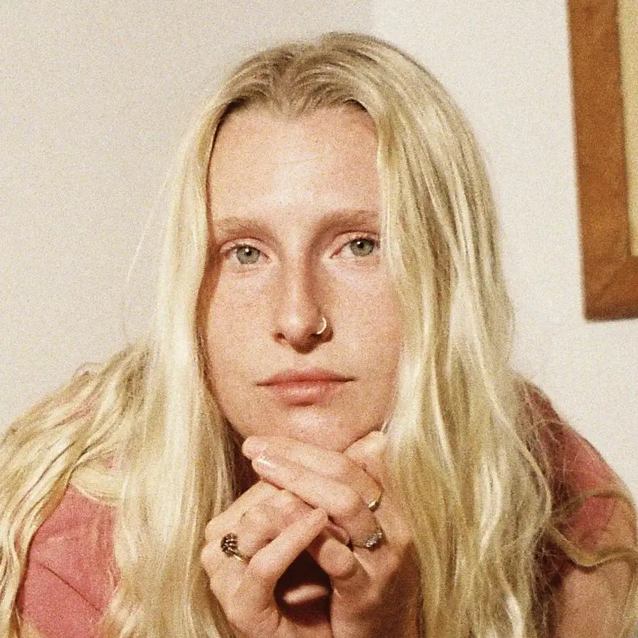 Billie Marten