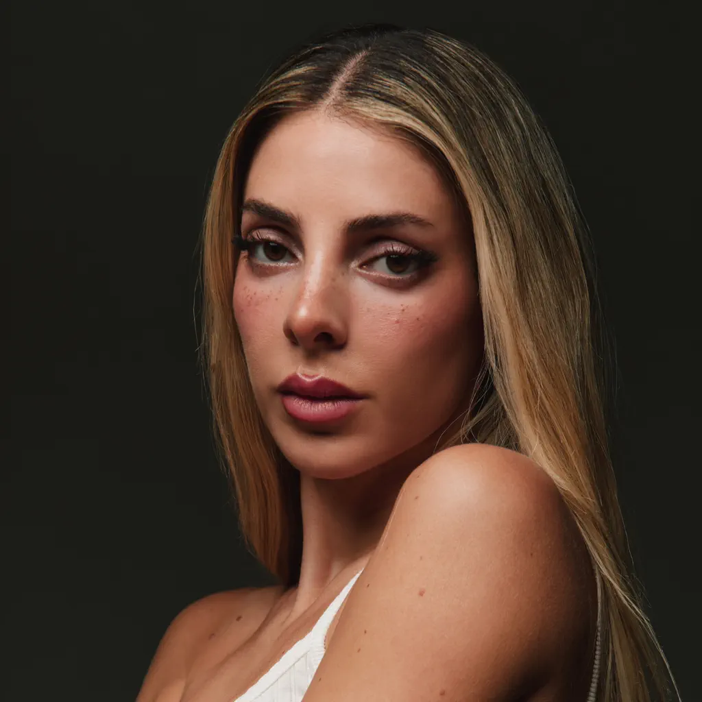 Corina Smith