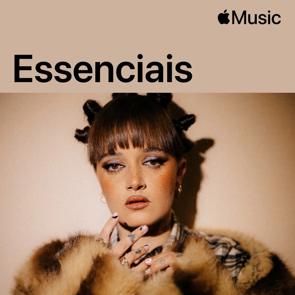 Carolina Deslandes: essenciais