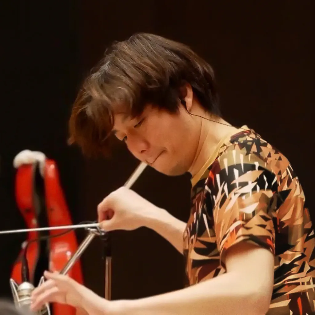 Taku Iwasaki