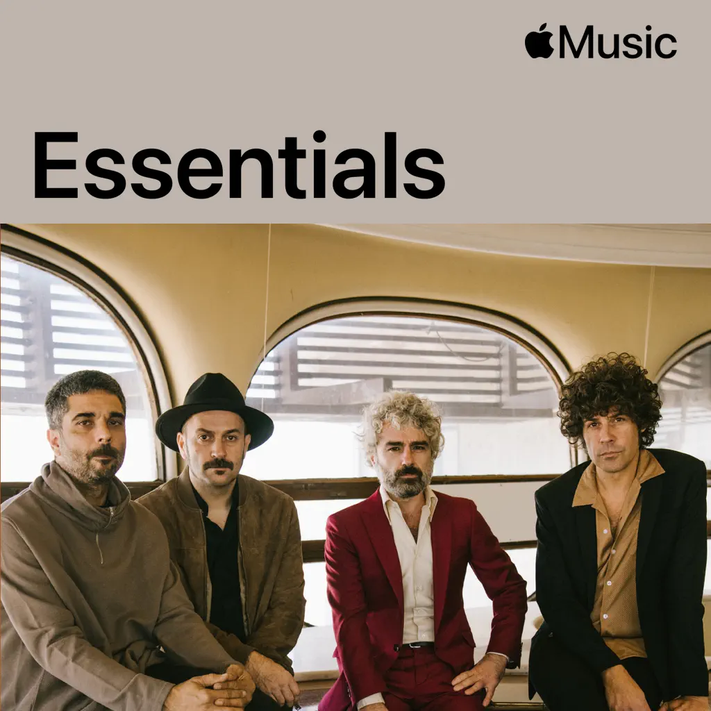 León Benavente Essentials