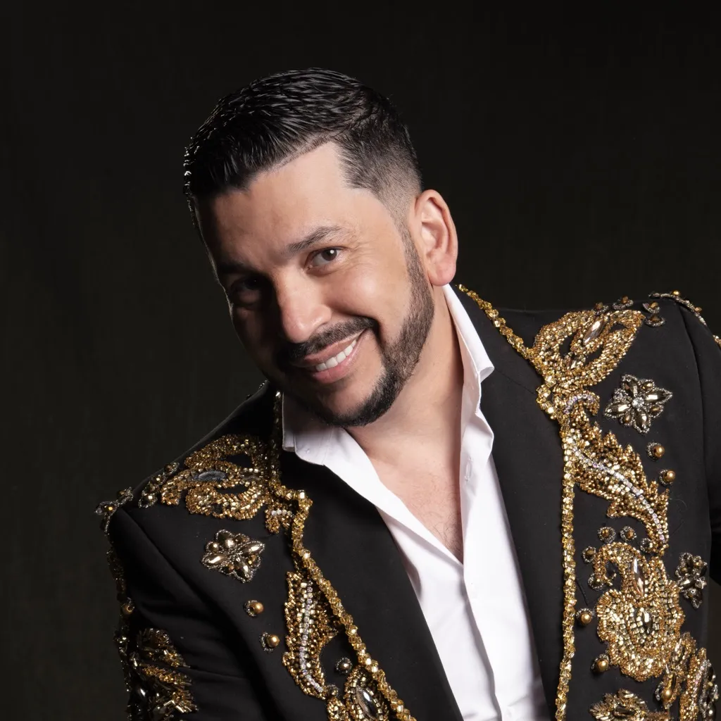 Luis Angel "El Flaco"
