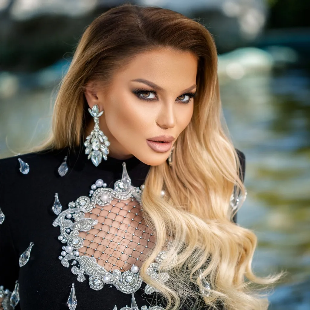 Desi Slava