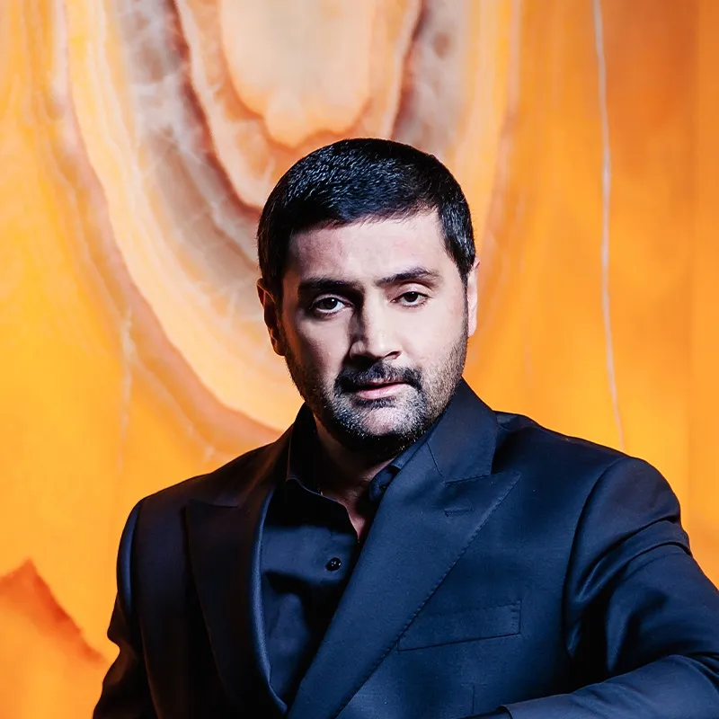 İzzət Bağırov
